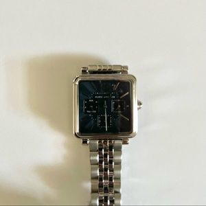 MARC JACOBS ( NEW w/tag) silver link woman’s watch